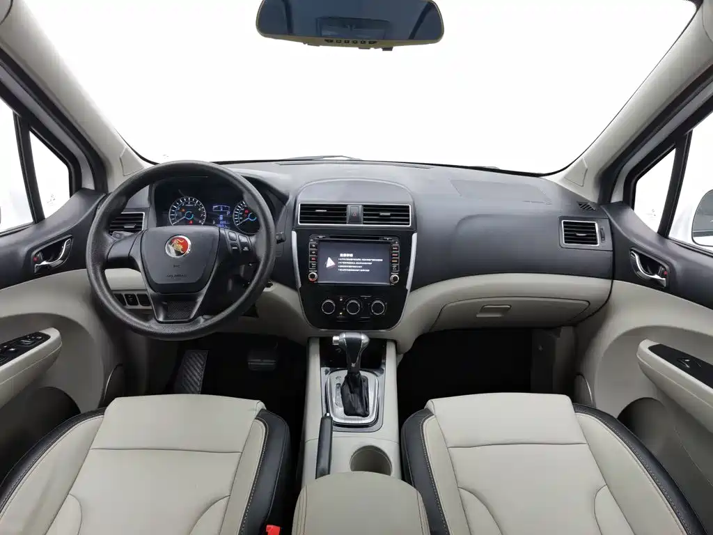 Dongfeng Fengxing Joyear XV 2016 2016 1.6L CVT Comfort