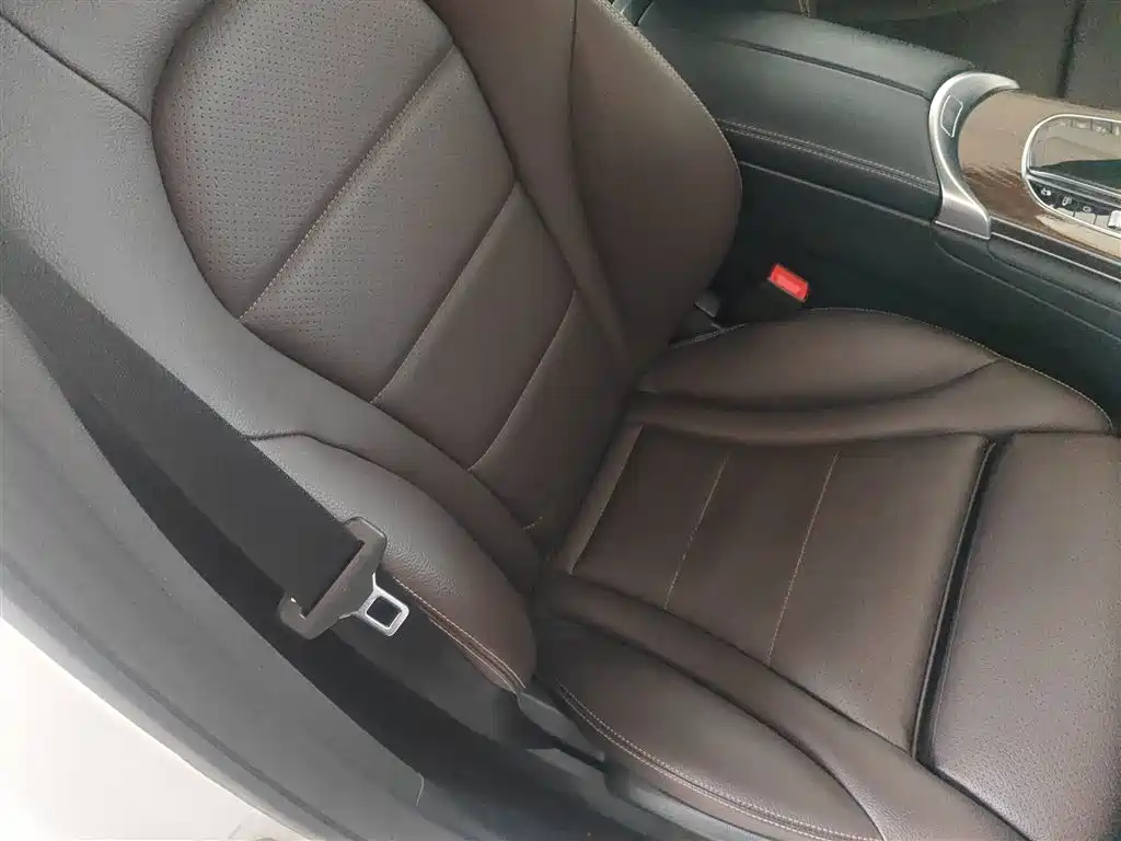 Mercedes-Benz GLC 2022 Facelift GLC 300 L 4MATIC Dynamic Collector's Edition фото 25