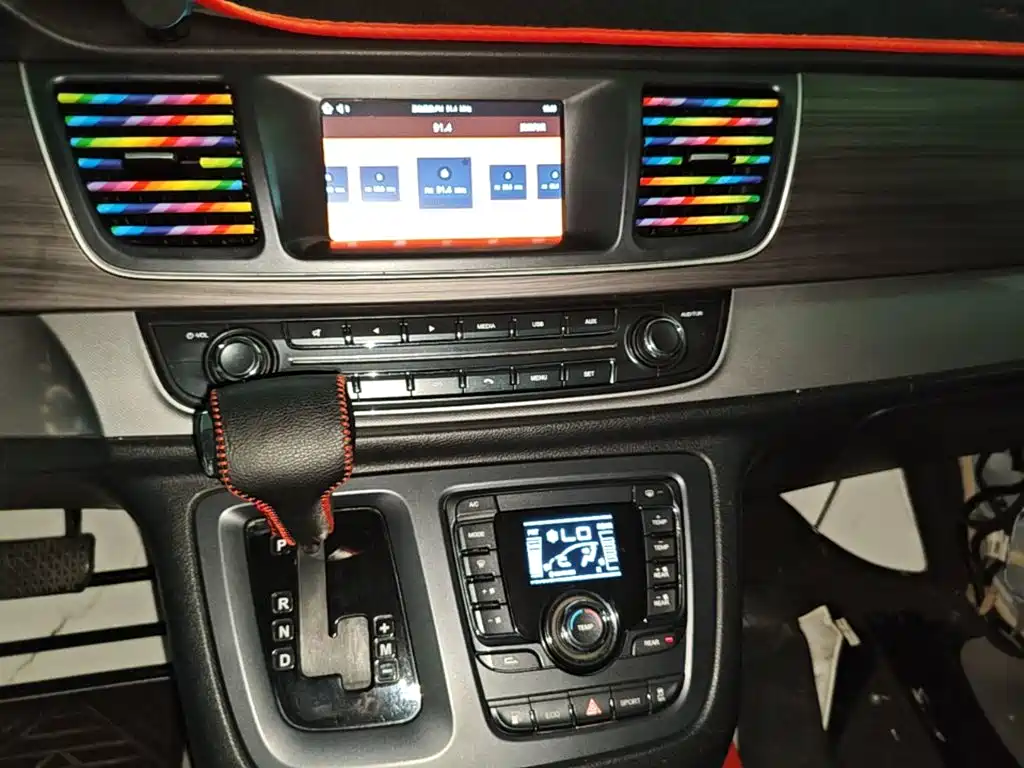 SAIC Maxus Maxus G10 2019 2018 PLUS 2.0T Auto Smart Enjoyment Edition