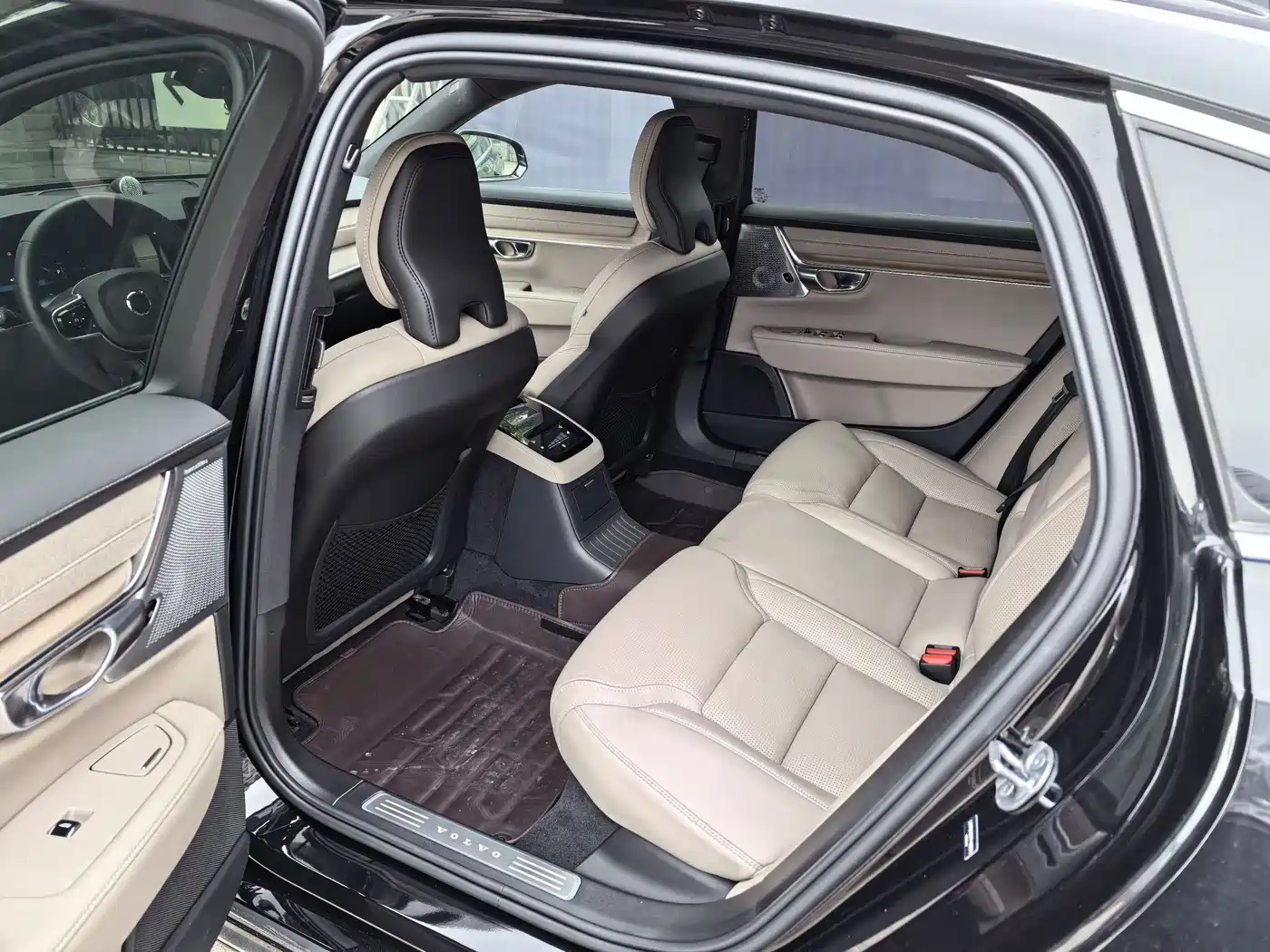 VOLVO S90 PLUG IN HYBRID