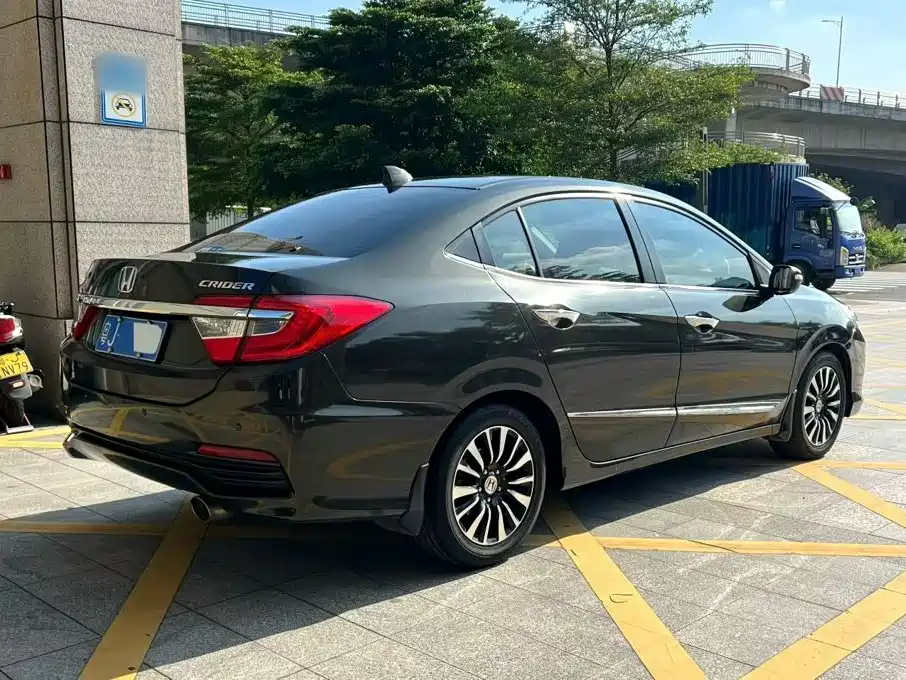 Фото 7 - Honda Crider