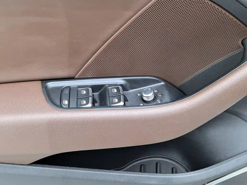 Audi A3 (Import) 2014 2014 Limousine 40 TFSI S line Luxury