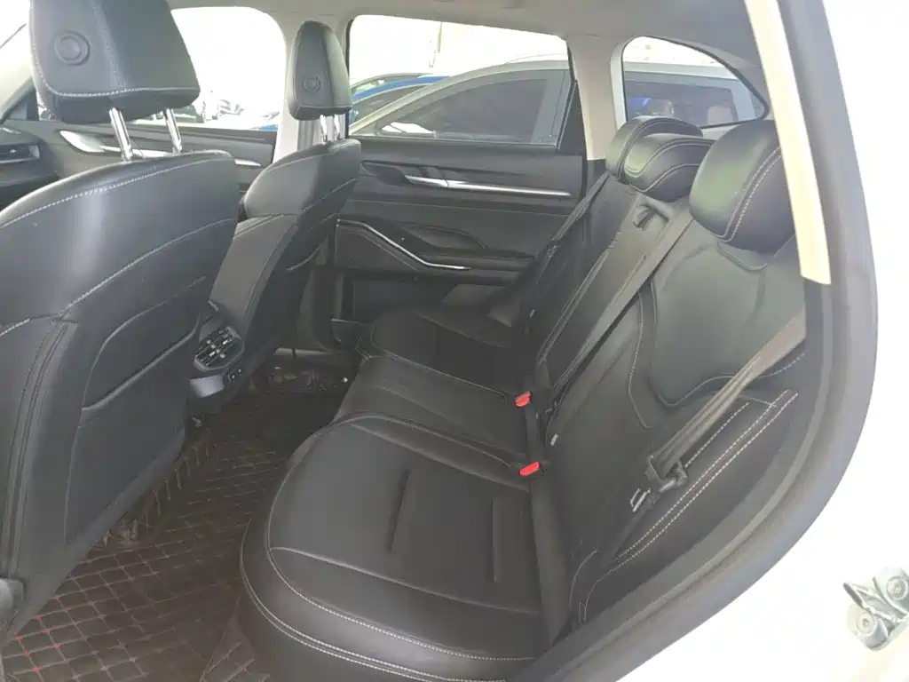 Photo 17 - Haval H6