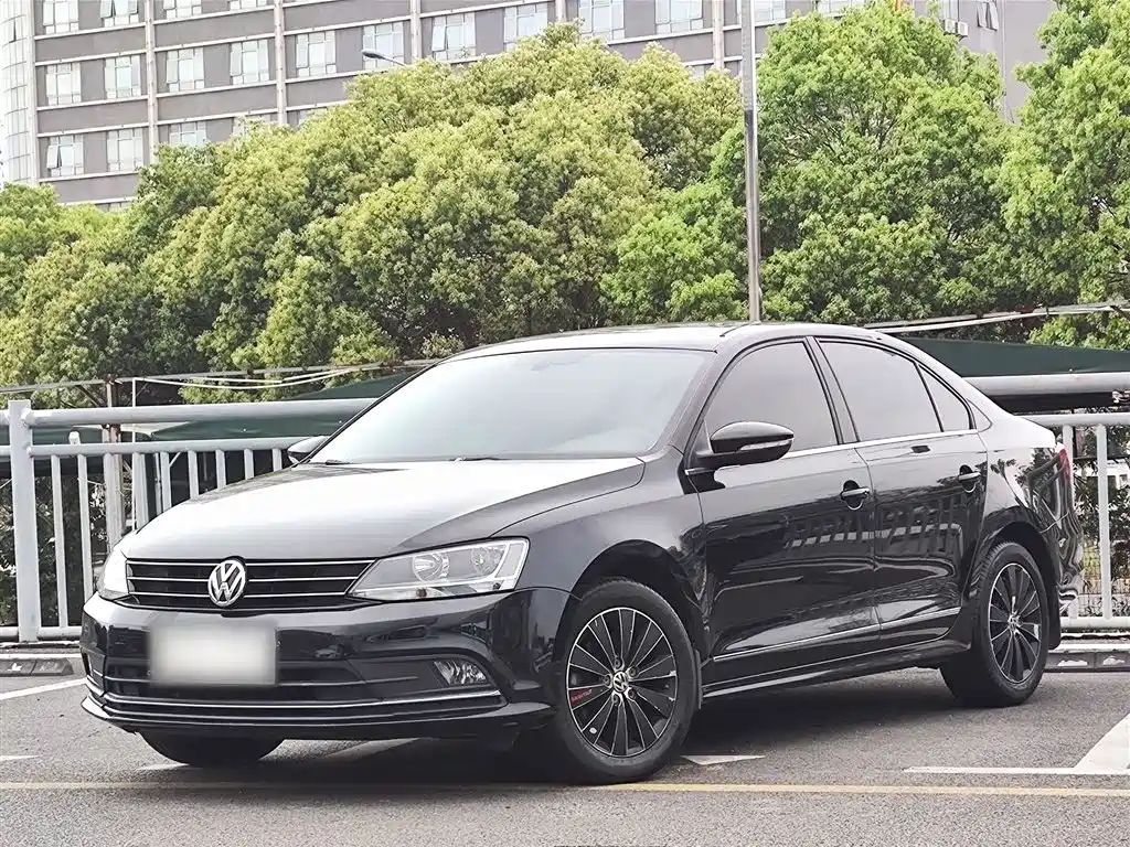 Volkswagen Sagitar 2018 1.6L Automatic Comfort фото 23
