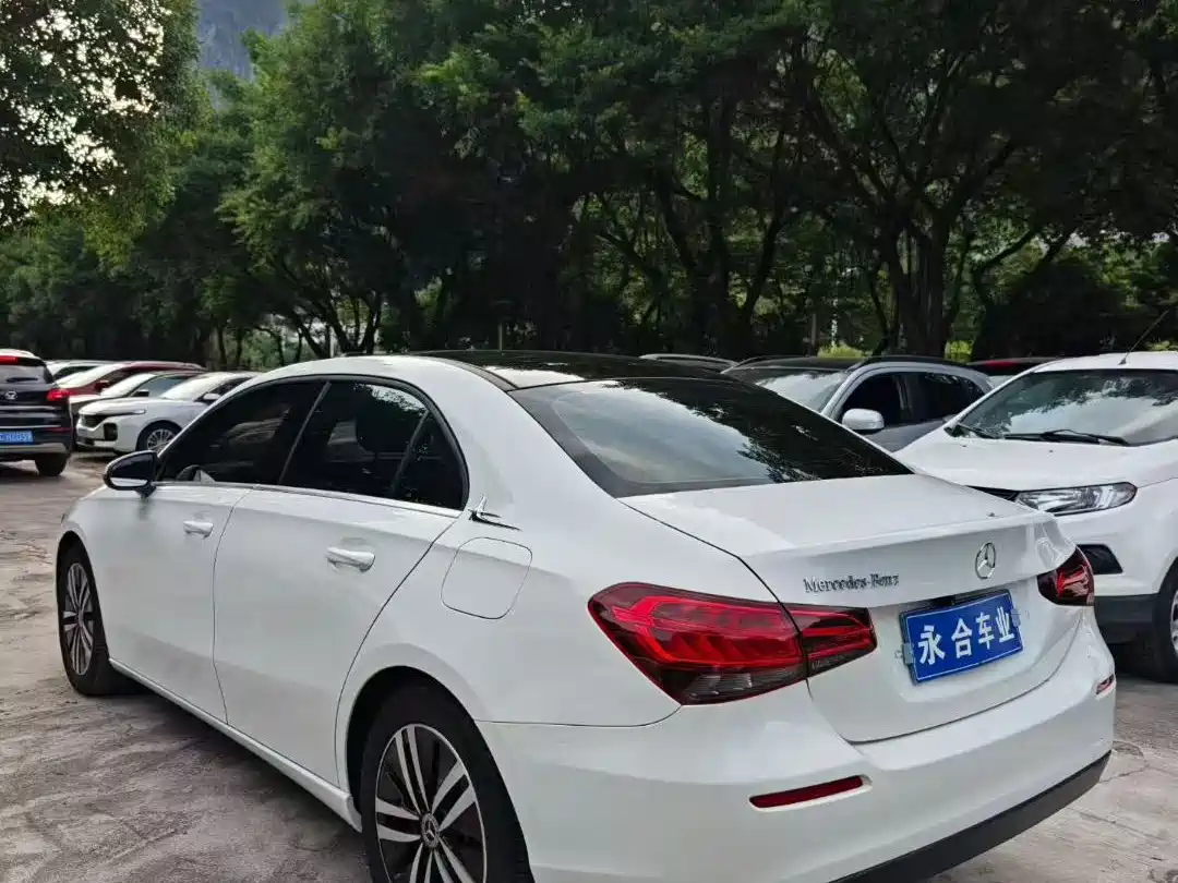 MERCEDES-BENZ A CLASS