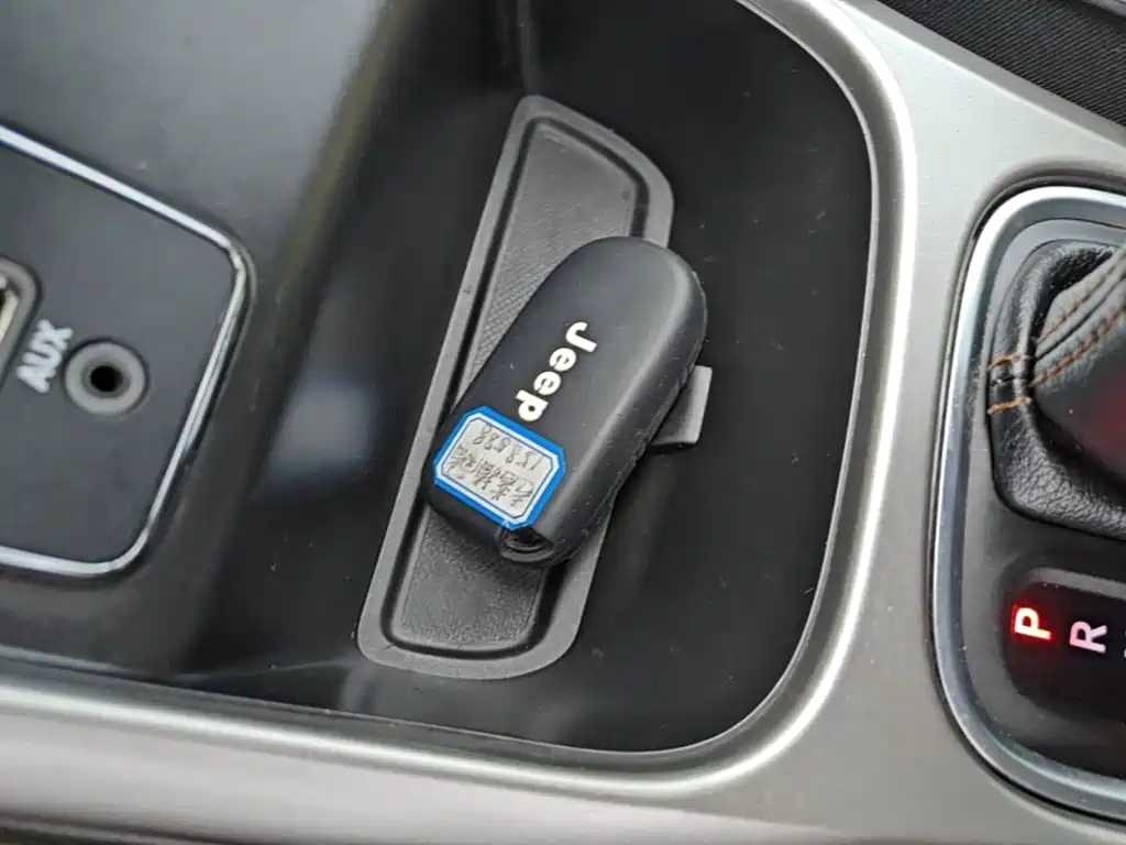 Фото 9 - Jeep Compass