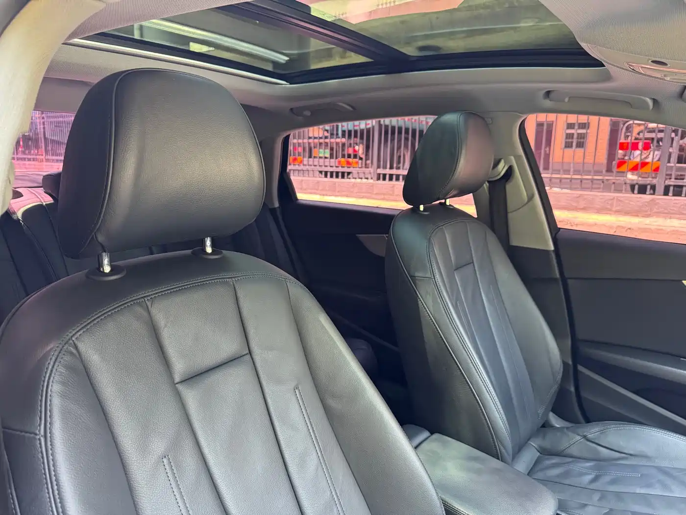 Фото 10 - Audi A4L