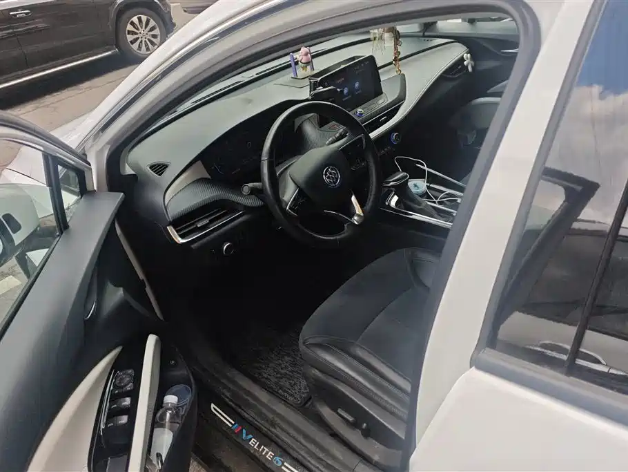 BUICK SLIGHTLY BLUE 6