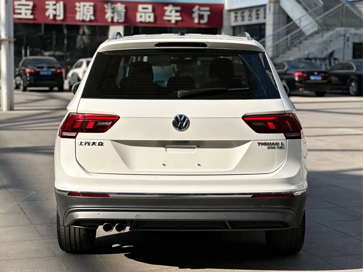 Volkswagen Tiguan L 2019 330TSI Automatic 2WD Smart Luxury Edition China VI фото 4