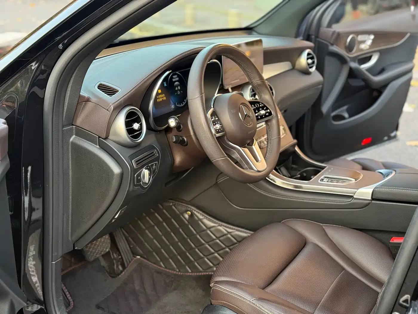 Mercedes-Benz GLC 2022 Facelift GLC 300 L 4MATIC Dynamic фото 4
