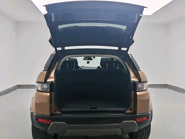 Land Rover Range Rover Evoque (Import) 2014 2.0T 5-door Brilliance Premium фото 17