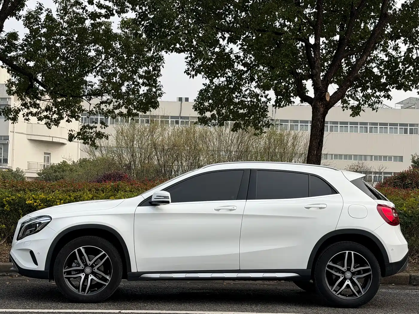 Mercedes-Benz GLA 2016 GLA 220 4MATIC Fashion фото 4