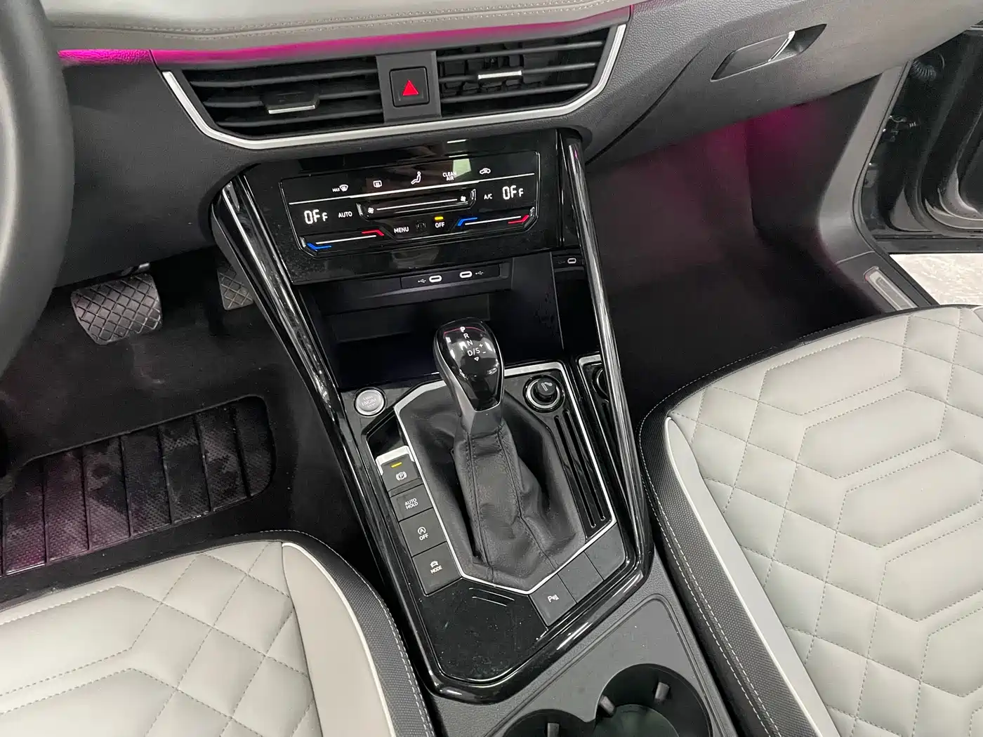 Volkswagen Tayron 2023 280TSI 2WD Luxury Plus Advanced Edition фото 11