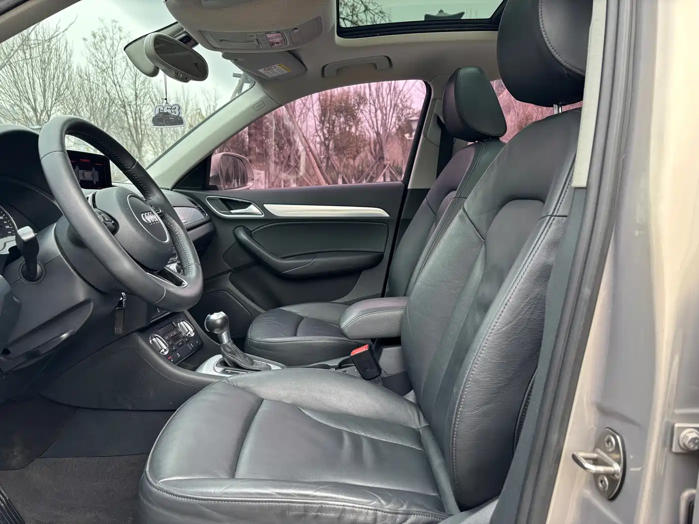 Audi Q3 2015 35 TFSI quattro Technology фото 7