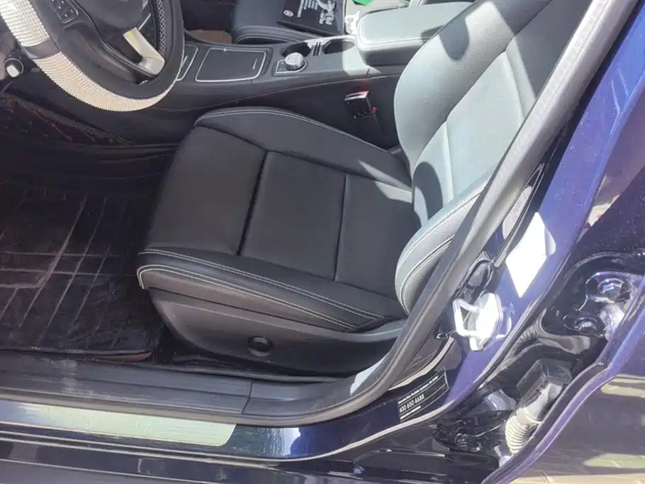 Mercedes-Benz GLA 2017 GLA 200 Dynamic фото 9