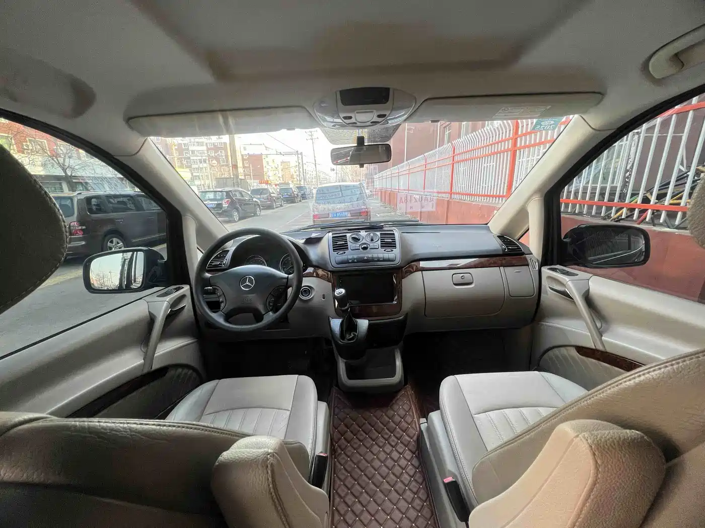 Mercedes-Benz Viano 2013 3.0L Comfort Edition фото 9