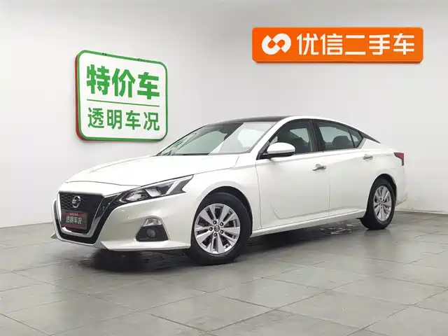 NISSAN TEANA