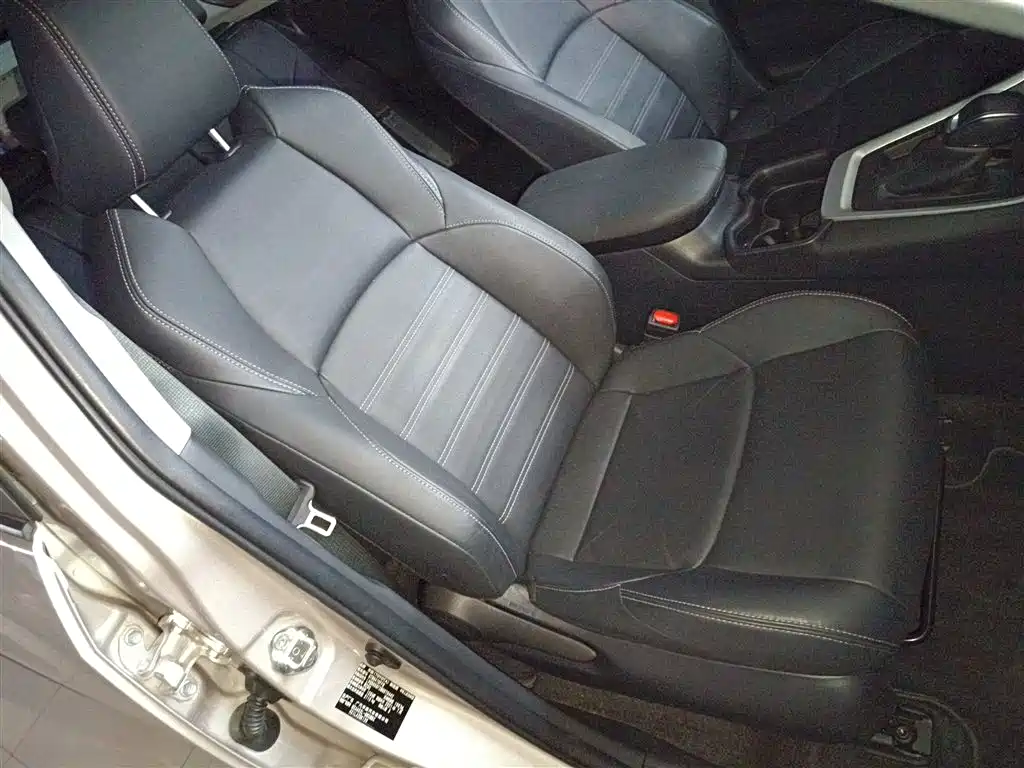Toyota Wildlander 2021 2.0L CVT 2WD Luxury Edition фото 20
