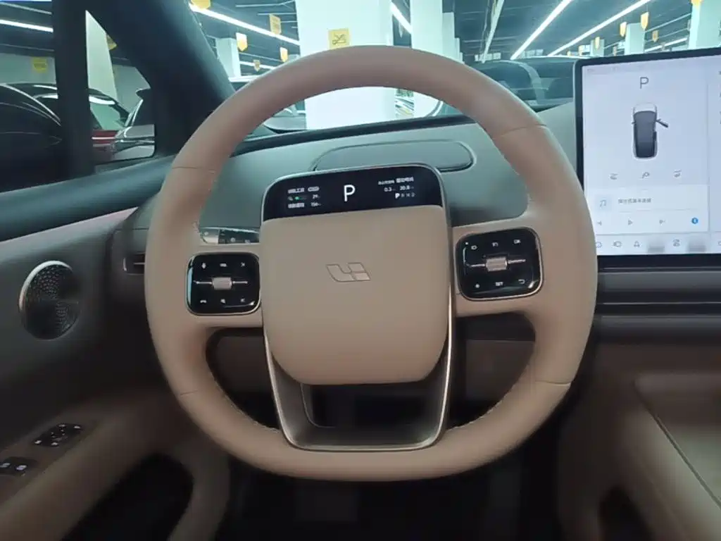 Li Auto i6 2026 2025 4WD Base Model