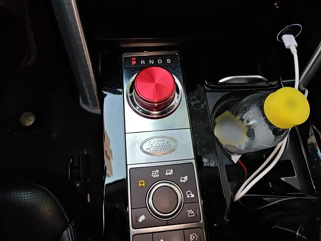 Land Rover Discovery 2018 3.0 SC V6 HSE фото 7