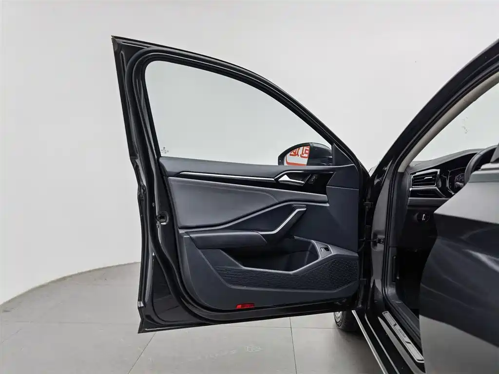 Volkswagen Sagitar 2021 280TSI DSG Excellence Edition фото 8