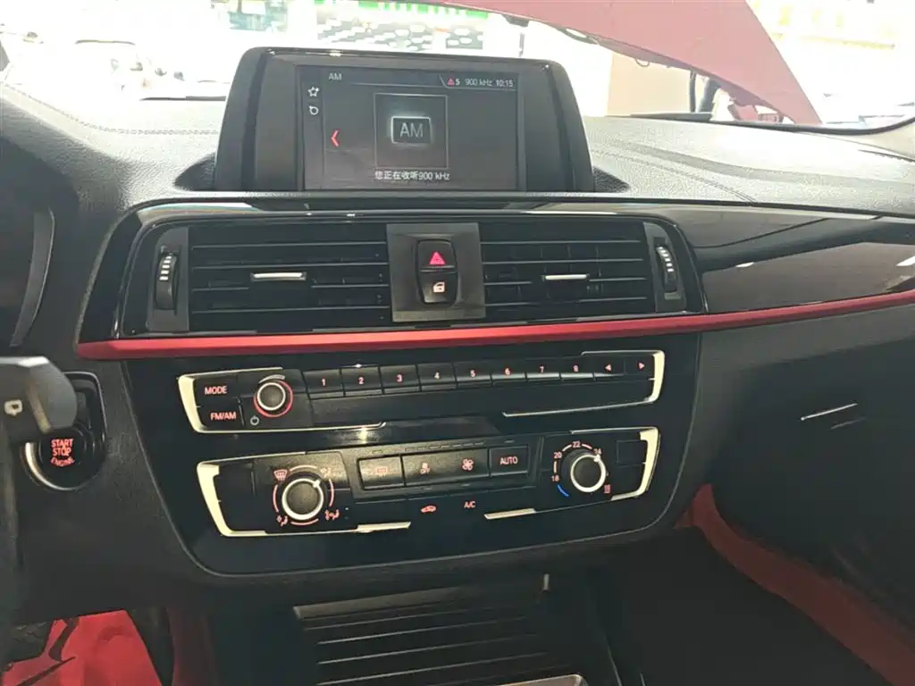 BMW 1 Series (Import) 2018 118i Sport Design Package фото 13