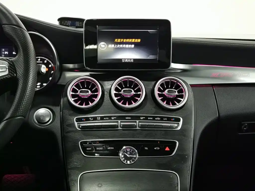 Mercedes-Benz C-Class 2016 C 200 L Sport фото 12