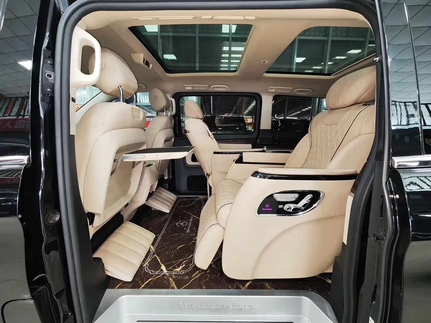 Mercedes-Benz V-Class 2022 V 260 Pilot Edition фото 9