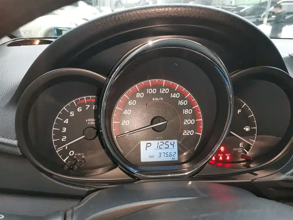 Toyota Vios 2022 1.5L 20th Anniversary Edition фото 12
