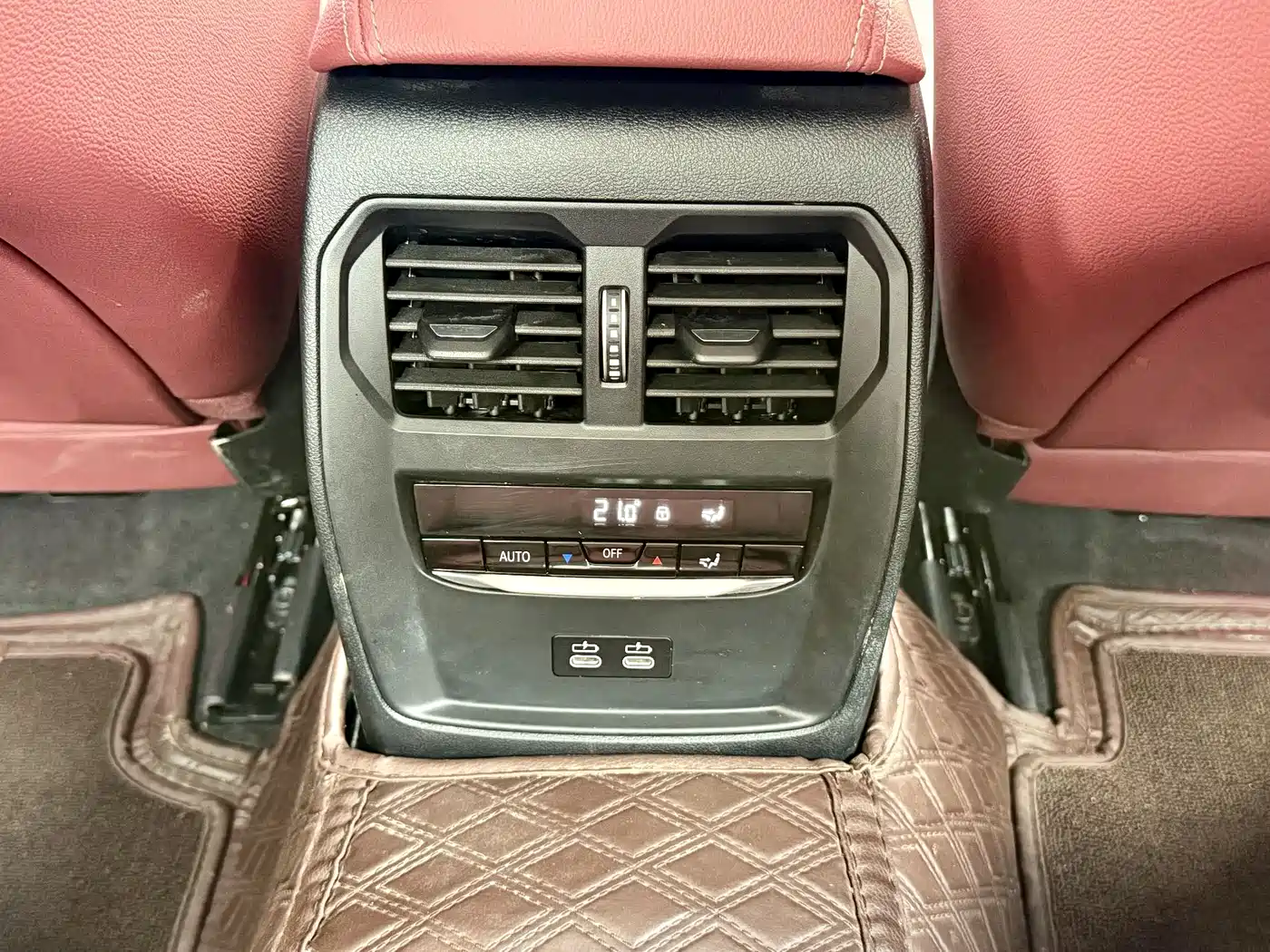 BMW 3 Series 2026 325Li M Sport Package фото 24
