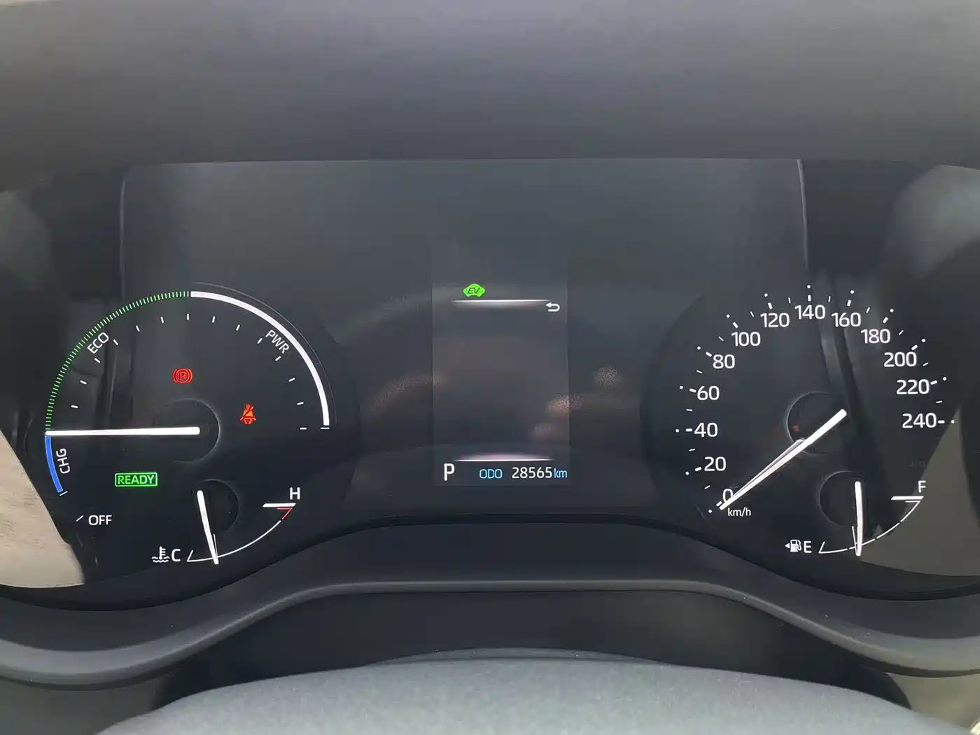 Toyota Sienna 2024 2.5L Hybrid 4WD Premium Edition фото 4