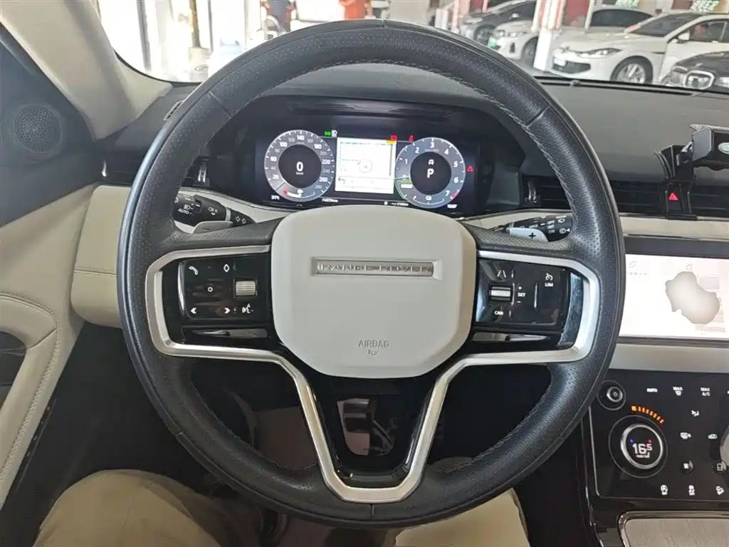 Land Rover Range Rover Evoque New Energy 2023 Range Rover Evoque L P300e Plug-in Hybrid Edition фото 11