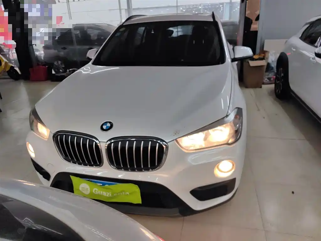 BMW X1 2019 sDrive18Li Fashion Model фото 3