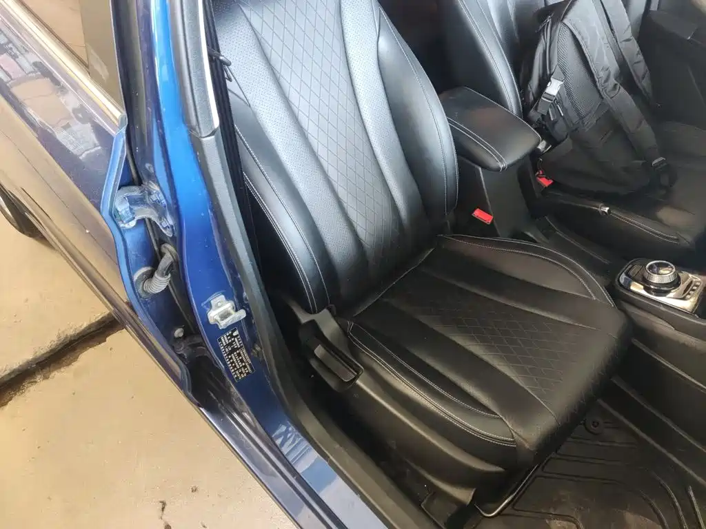 Baojun 310W 2019 2018 1.5L Auto Fashion China V