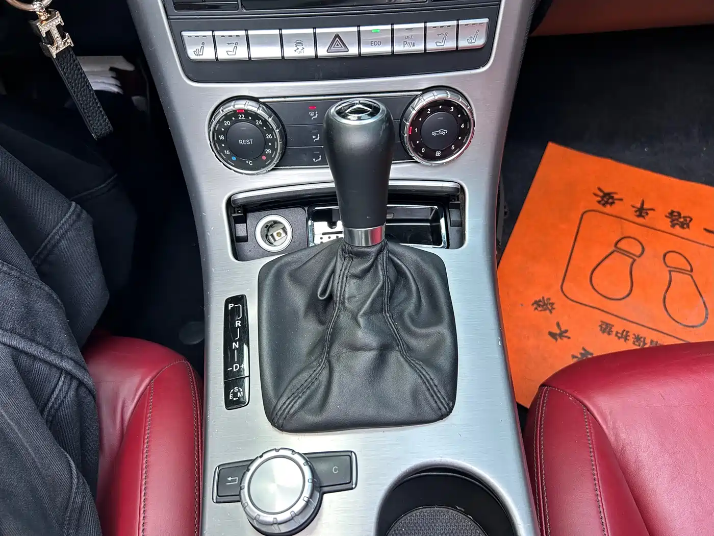 Mercedes-Benz SLK-Class 2011 SLK 200 Luxury Sport фото 14