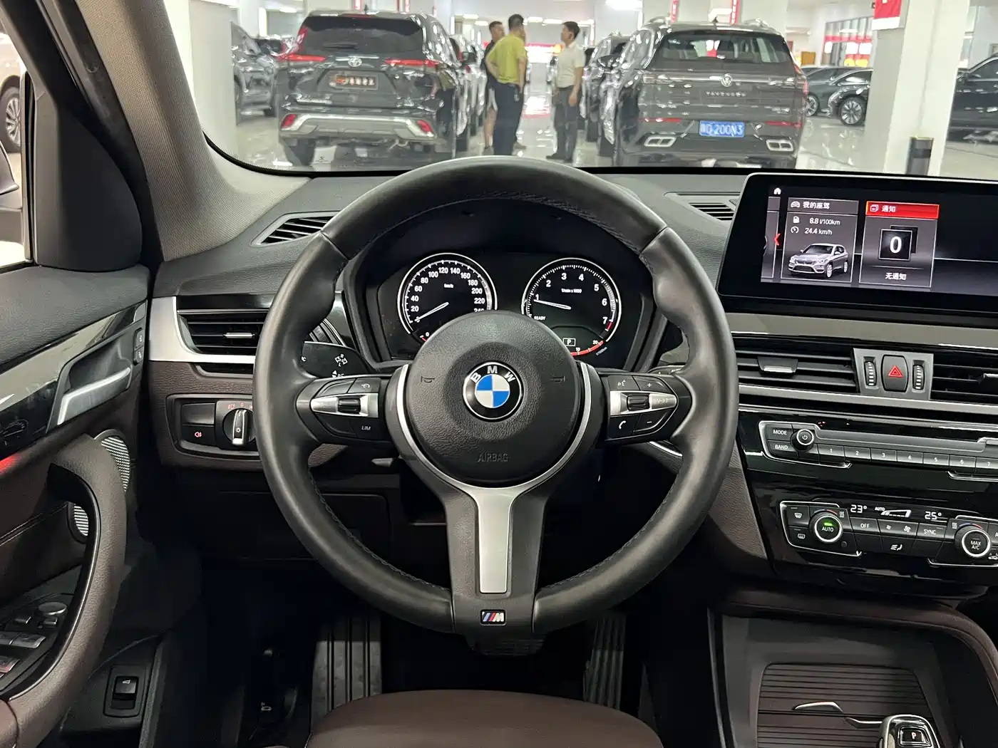 BMW X1 2021 sDrive25Li Leading фото 15