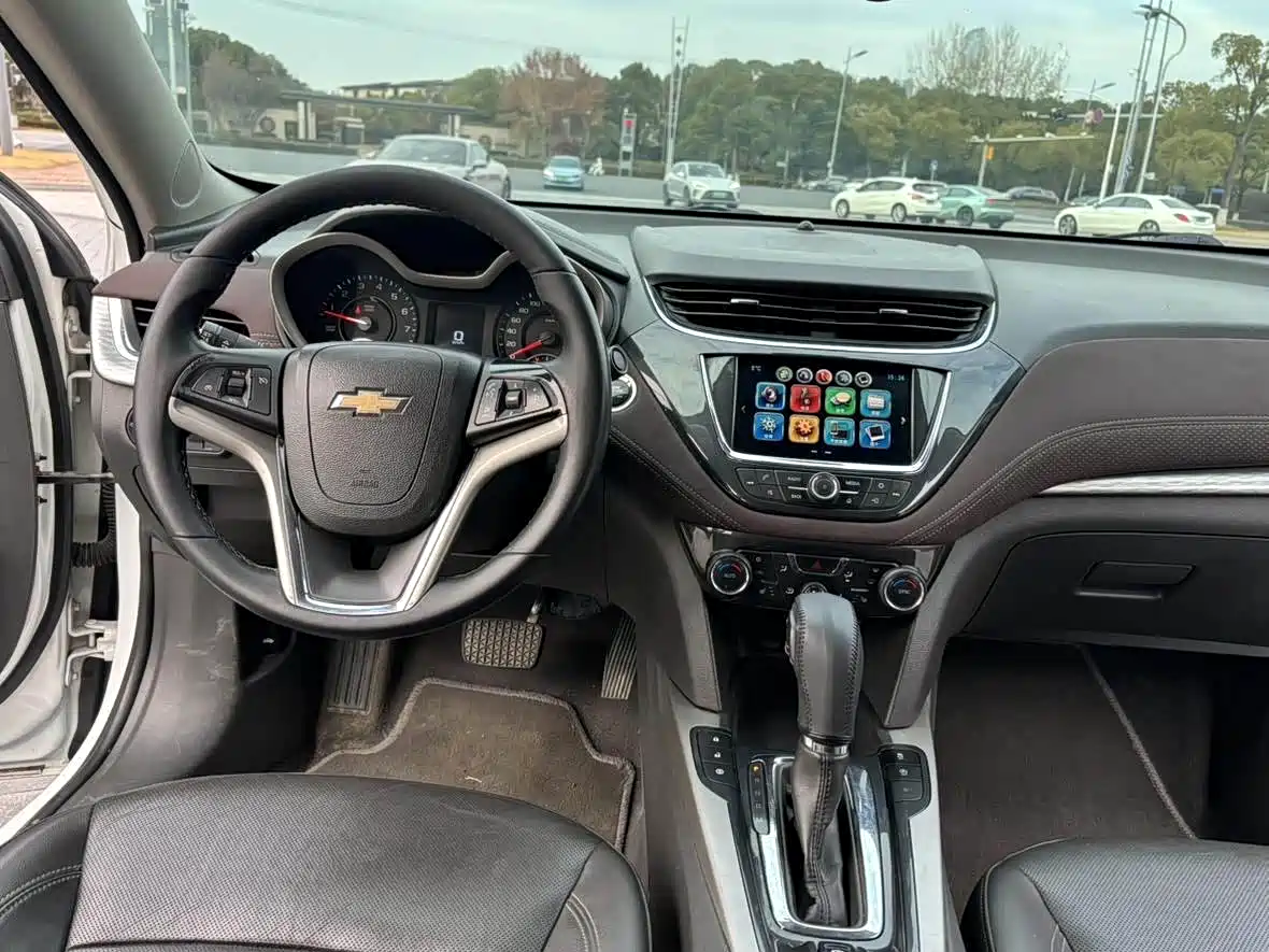 Chevrolet Malibu 2017 1.5T Automatic Luxury Edition фото 15