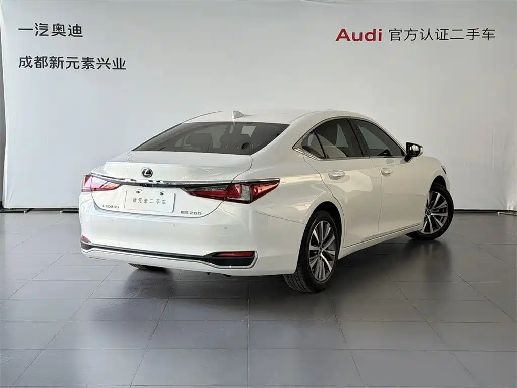 Lexus ES 2018 200 Excellence Edition China V фото 4