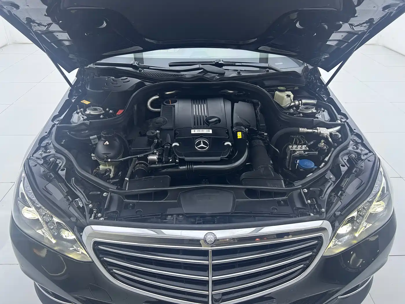 Mercedes-Benz E-Class 2014 E 260 L Luxury Class фото 14