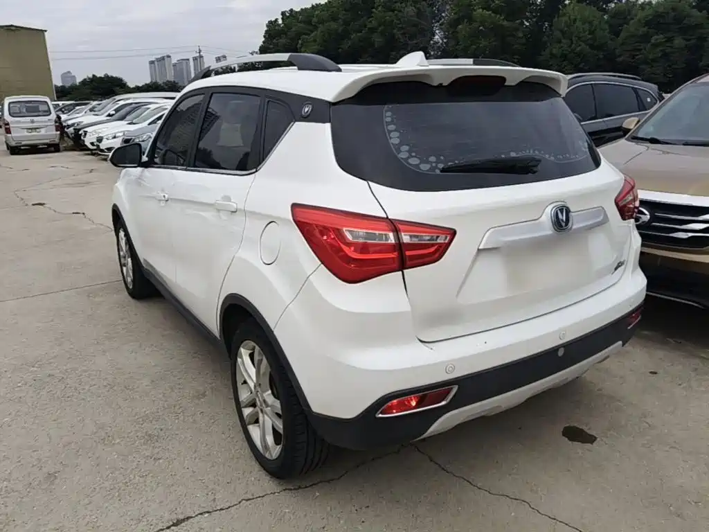 Фото 5 - Changan CS35