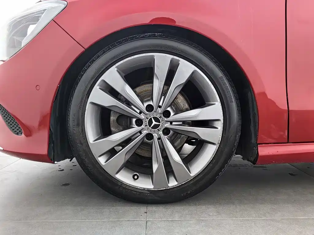 Photo 17 - Mercedes-Benz CLA (Import)