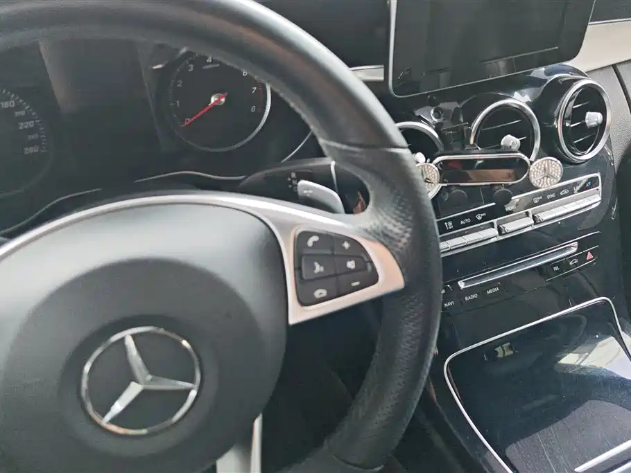 Mercedes-Benz C-Class 2016 C 200 Sport фото 16