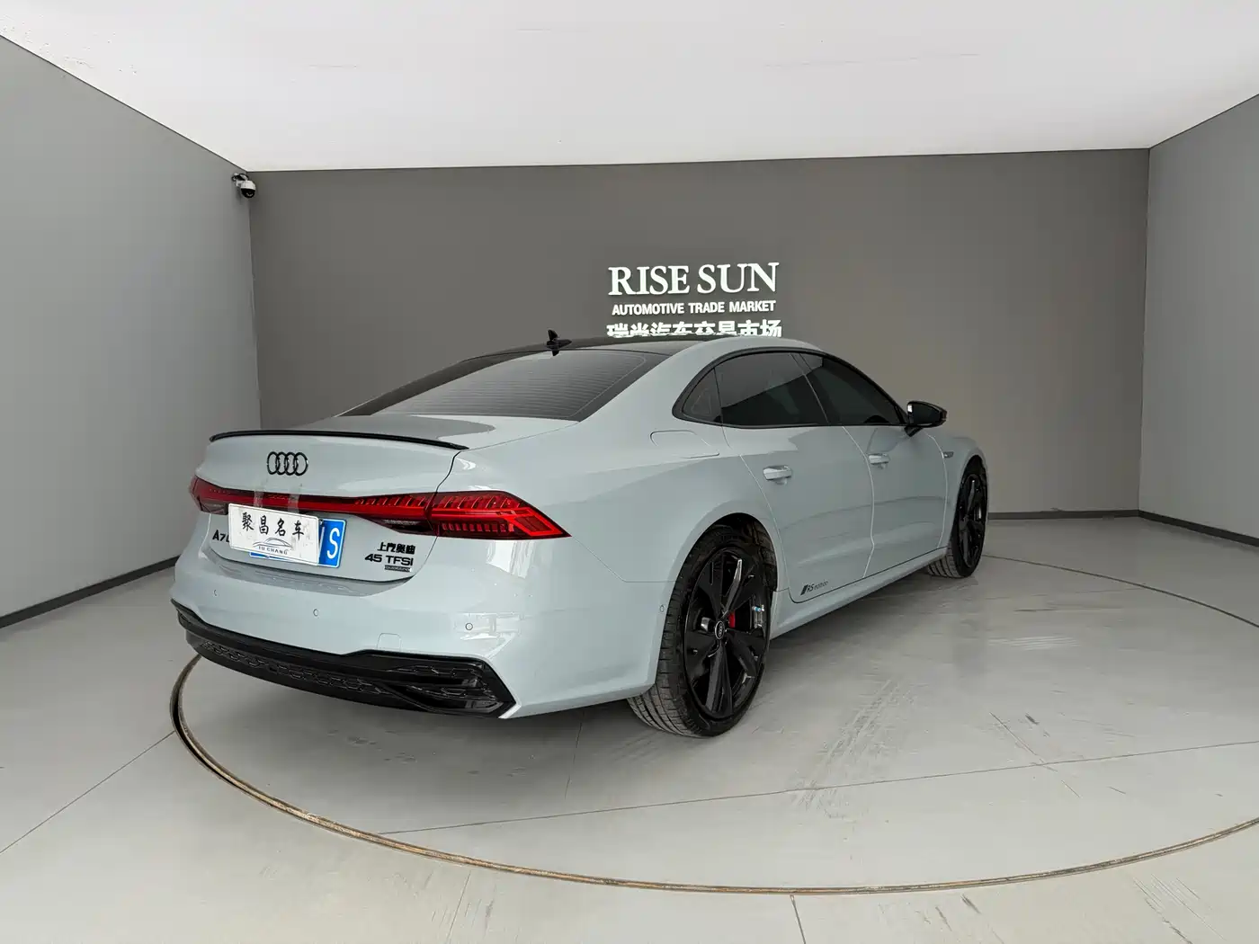 AUDI A7L
