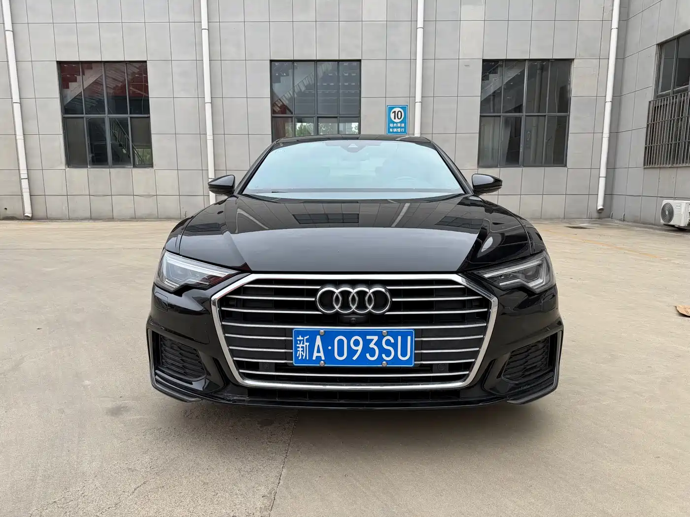 Audi A6L 2022 45 TFSI Premium Elegance фото 2