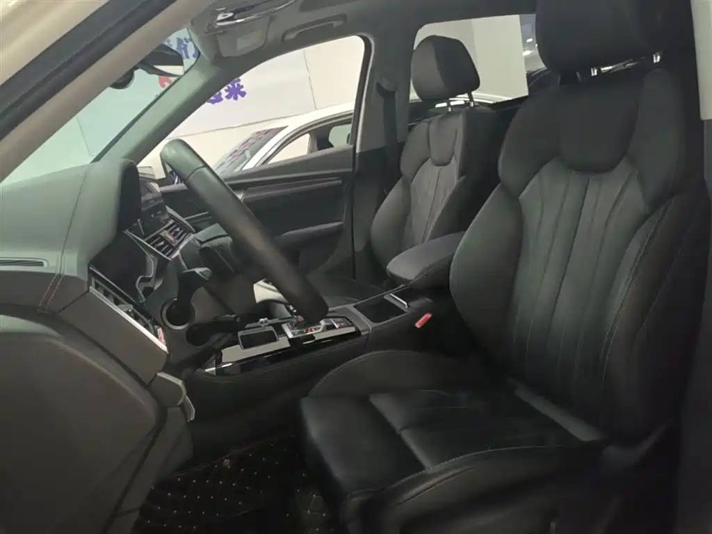 Audi Q5L 2022 40T Luxury Dynamic фото 15