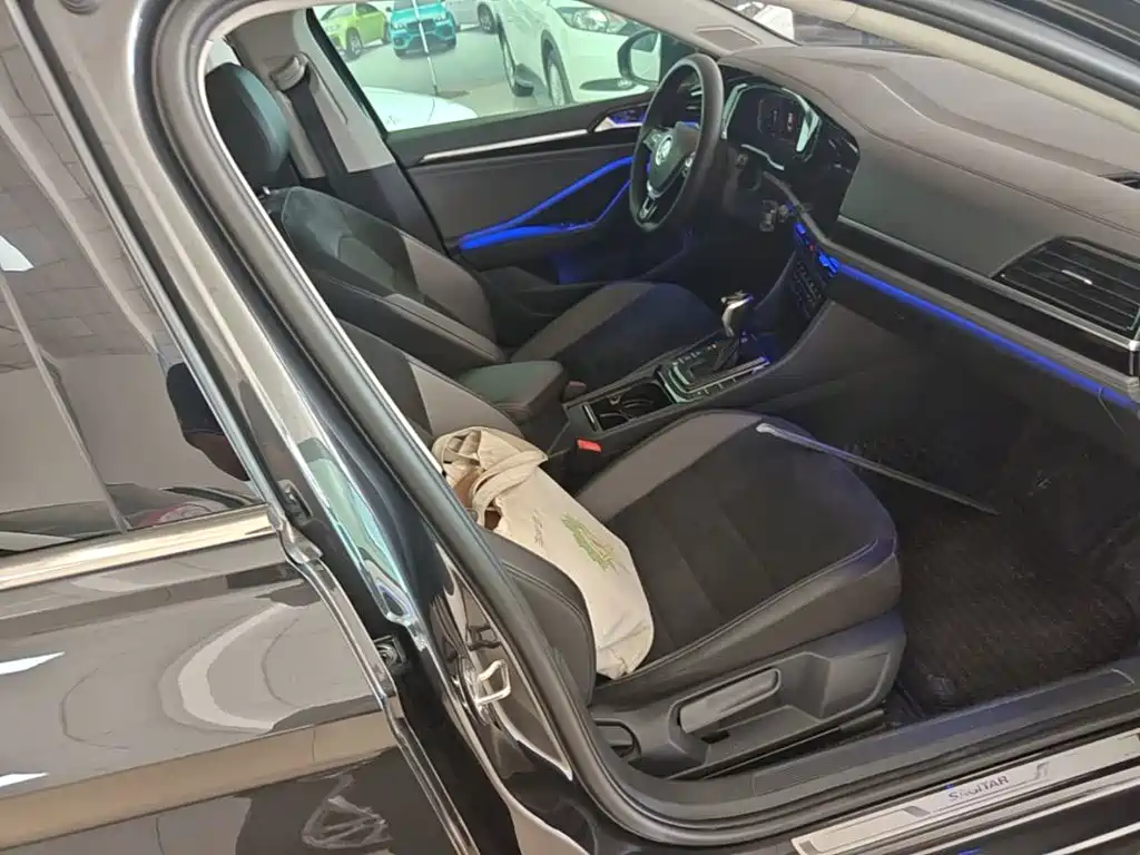 Volkswagen Sagitar, миниатюра 25
