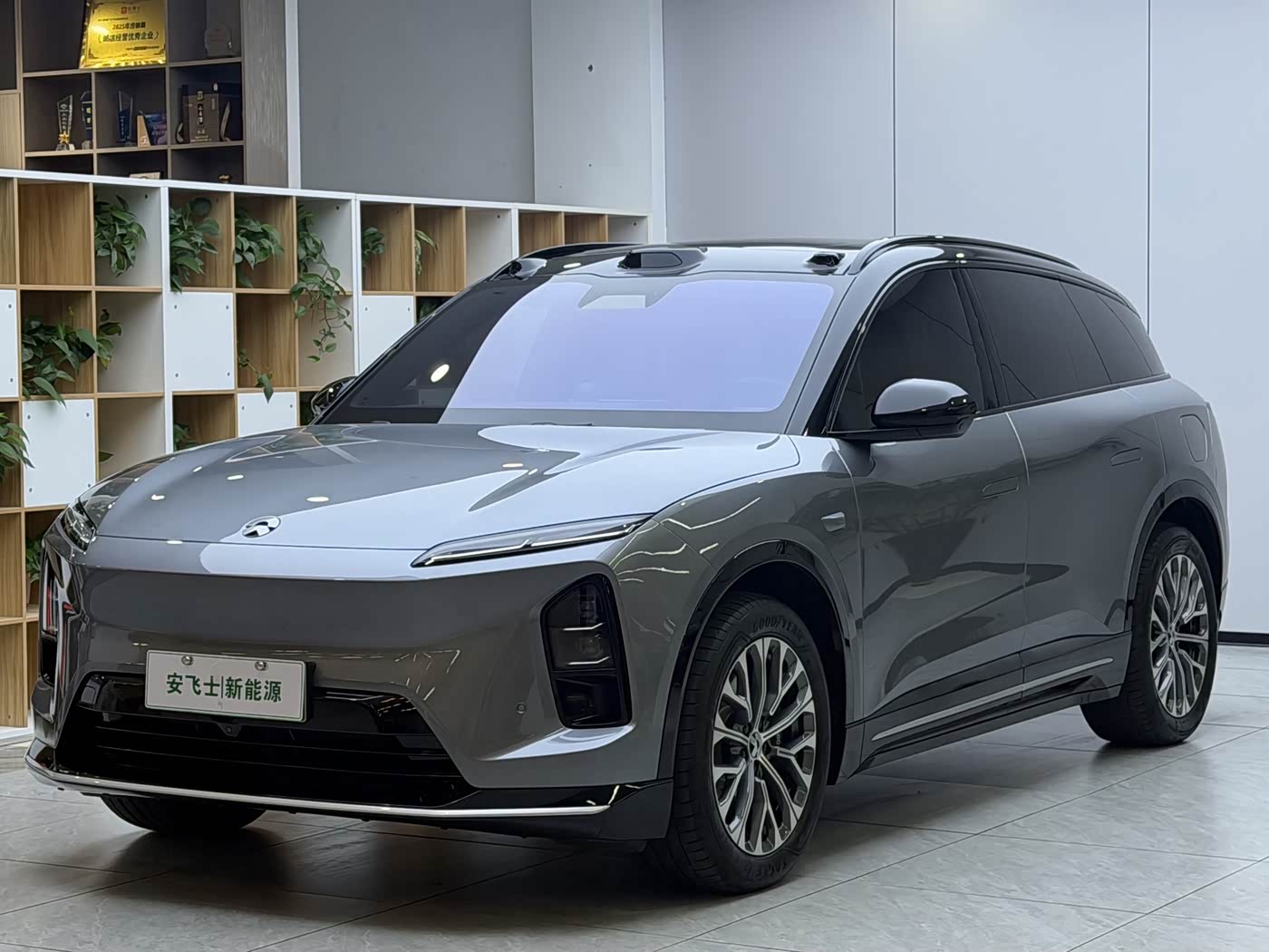 NIO ES6
