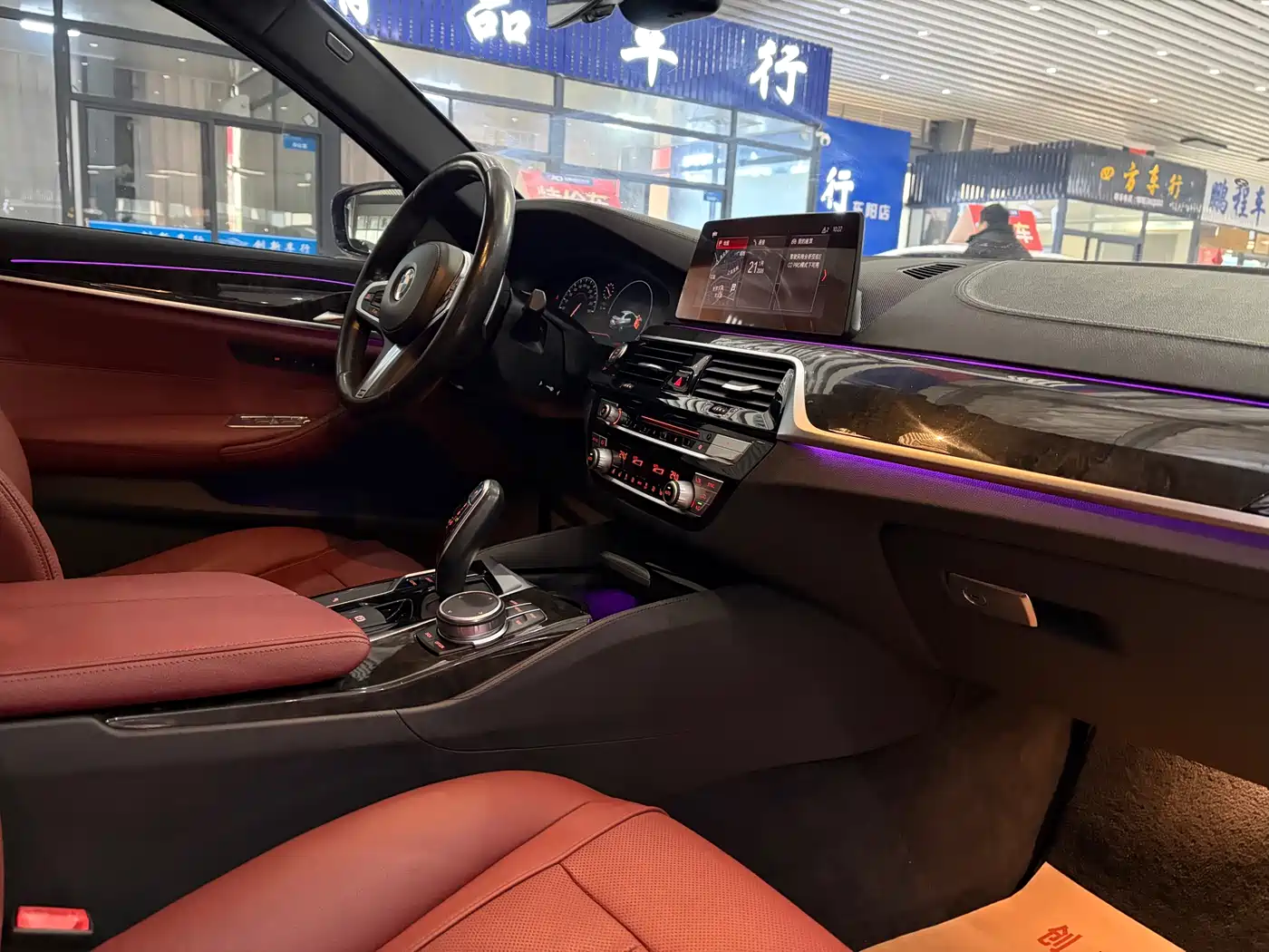 BMW 5 Series 2019 530Li Leading M Sport Package фото 8