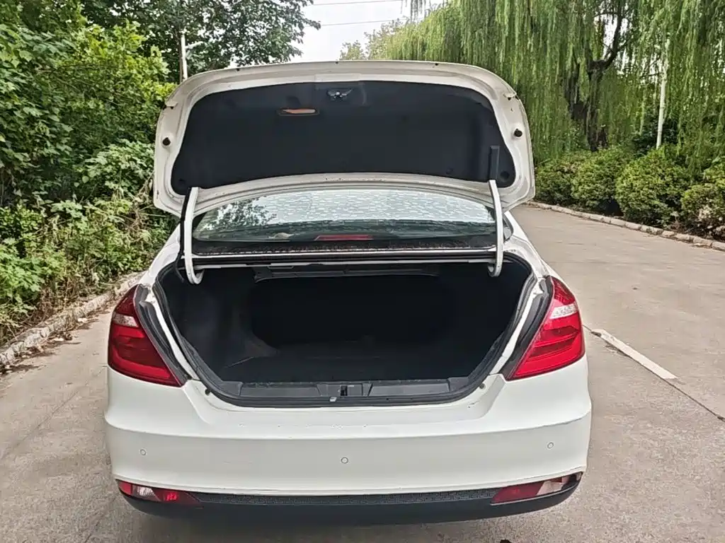 Geely Emgrand 2016 2017 Sedan Million Edition 1.5L Manual Upward
