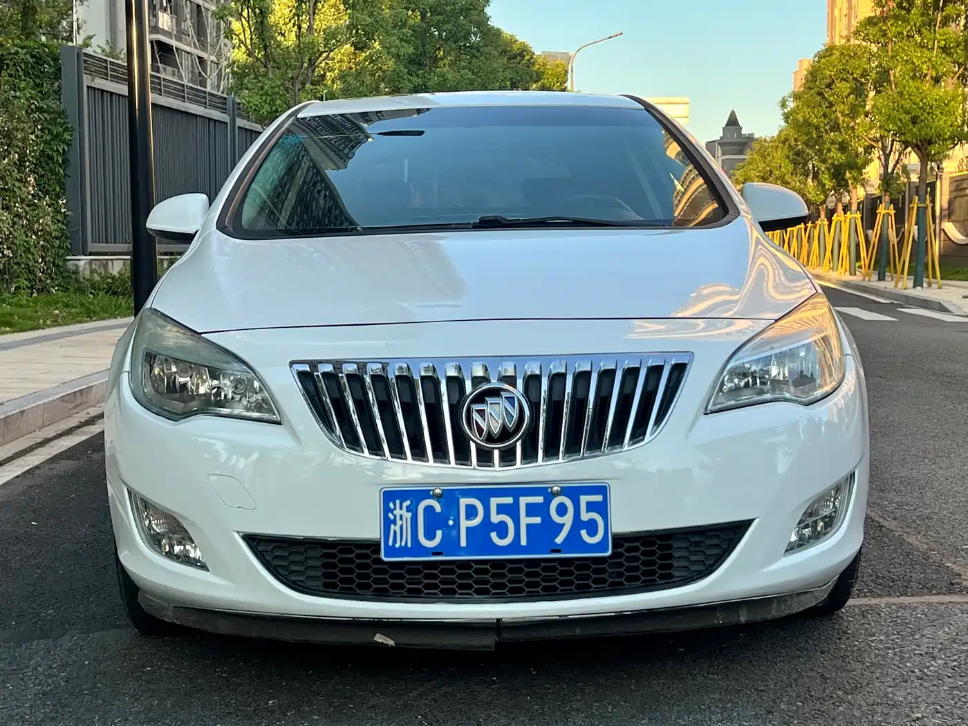 Buick Excelle 2014 XT 1.6L Automatic Fashion фото 2